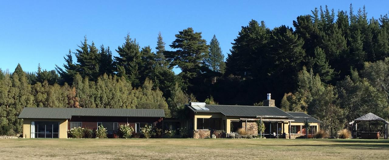 Mt Maude Country Lodge Lake Hāwea Eksteriør billede